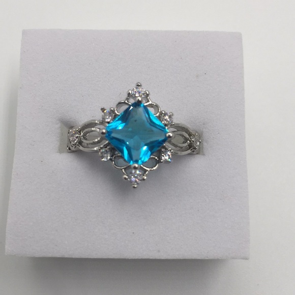 925 Silver 2.4 CT Blue sapphire size 8. RING - Picture 6 of 6